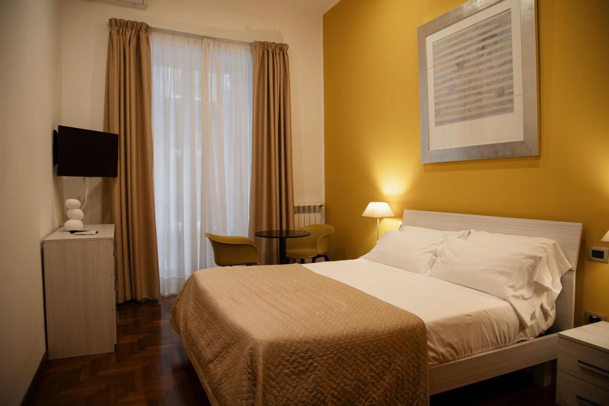 Hello Chiaia Napoli By Progecta Srl Apartment Exterior photo